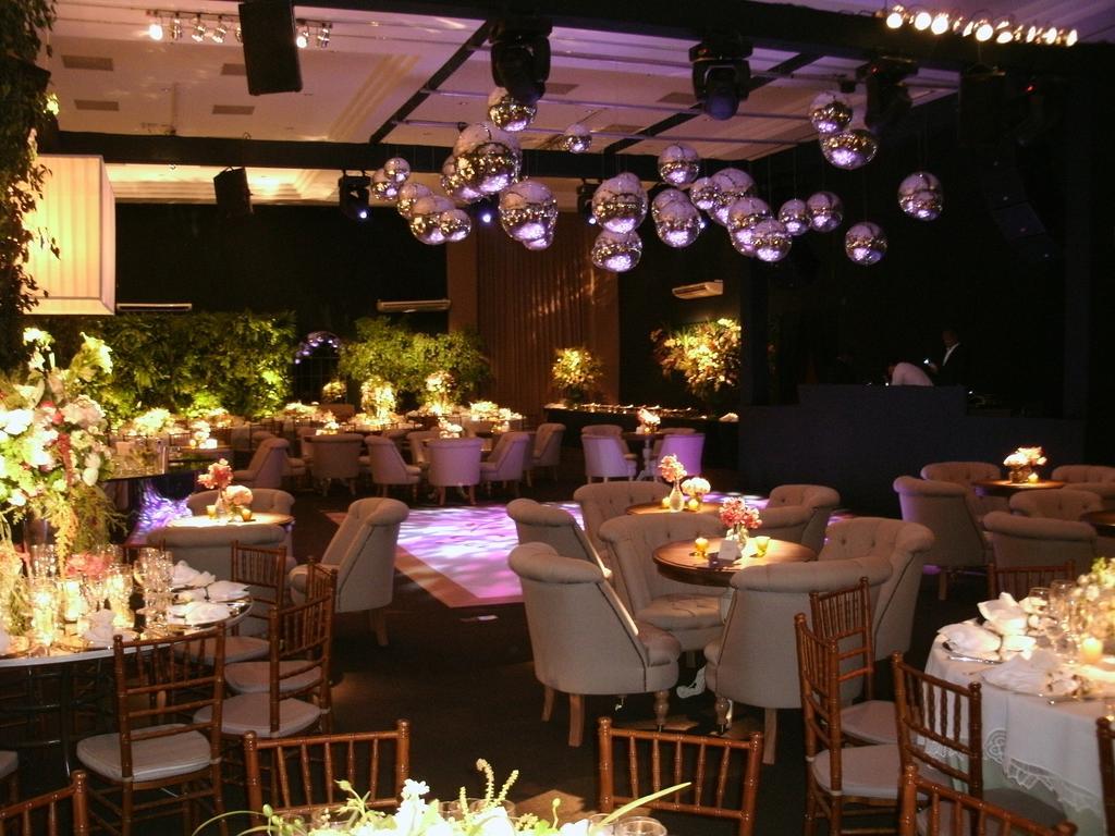 Itu Plaza Hotel Luaran gambar