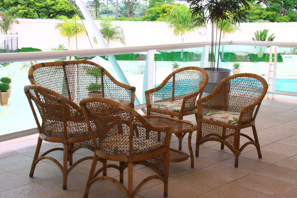 Itu Plaza Hotel Luaran gambar