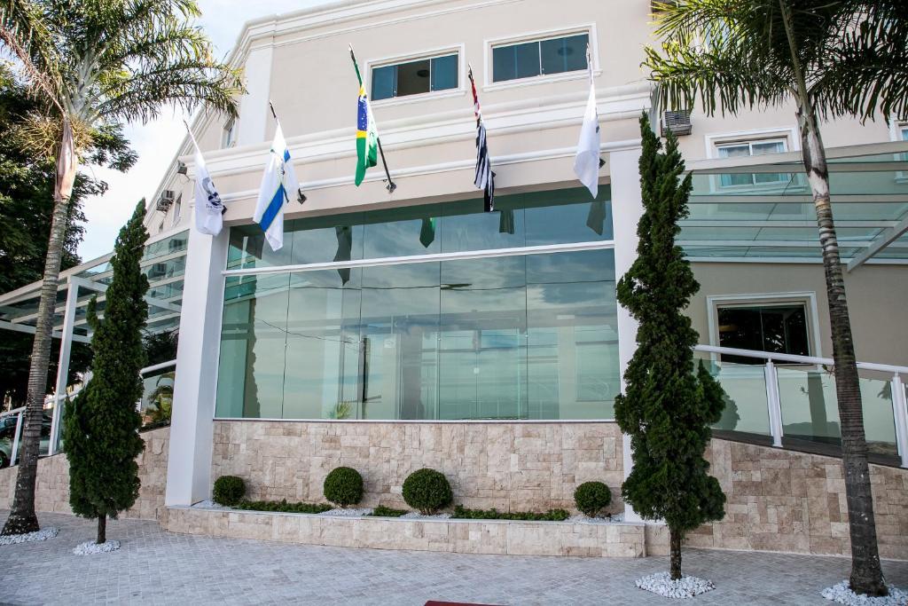 Itu Plaza Hotel Luaran gambar