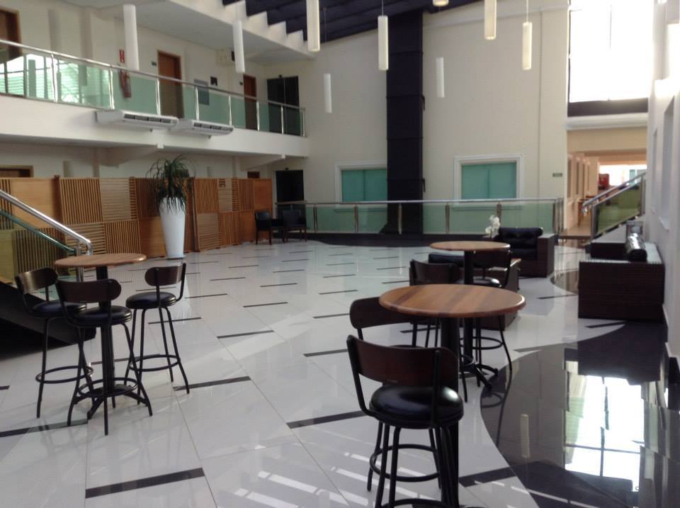 Itu Plaza Hotel Luaran gambar
