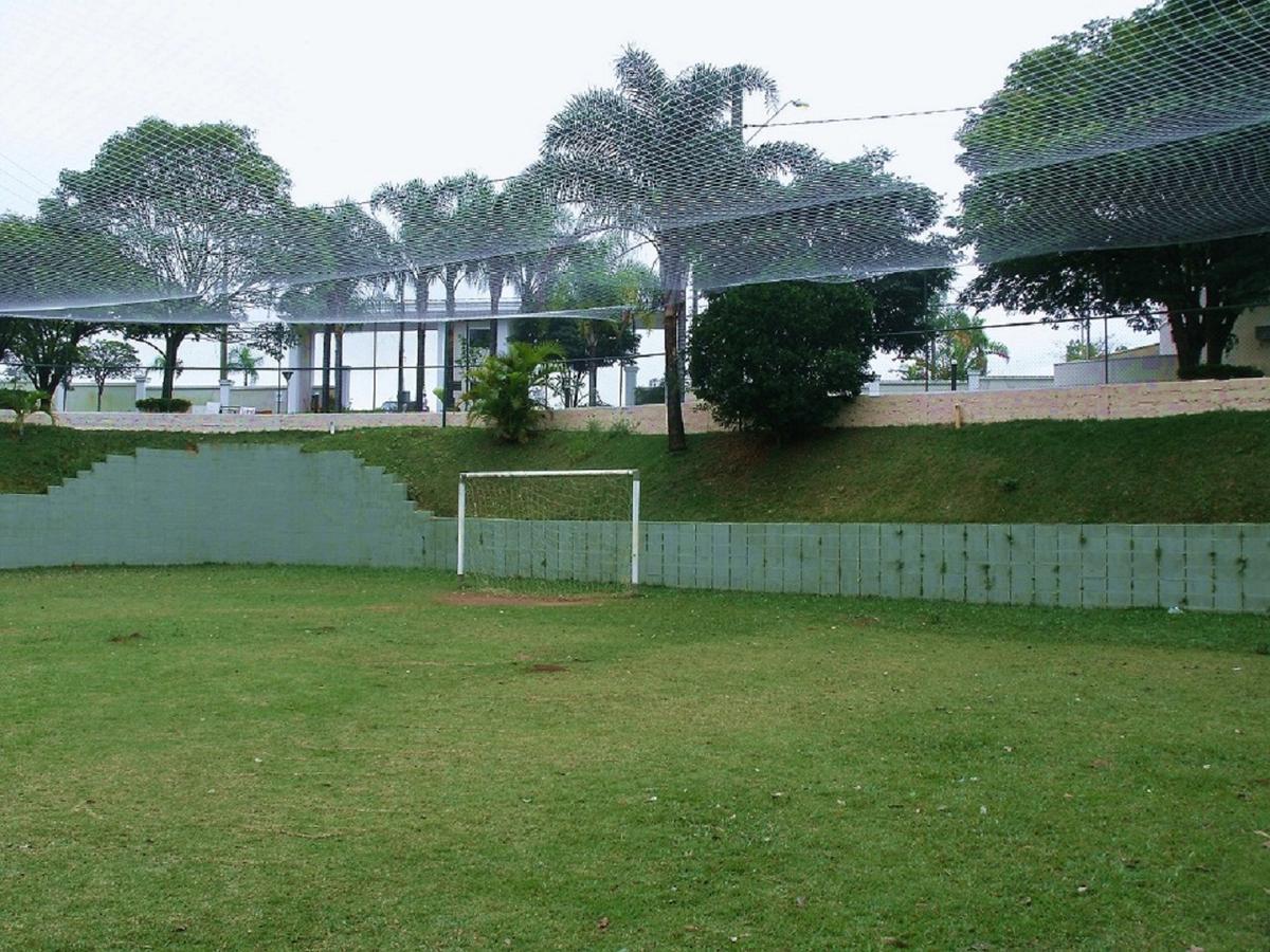 Itu Plaza Hotel Luaran gambar